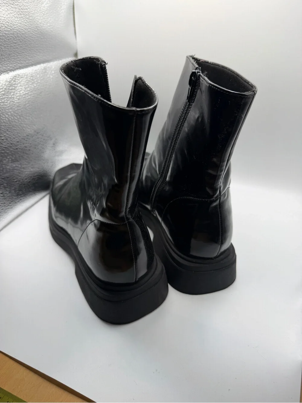 ASOS Design Chelsea Black Patent Leather Square Toe Boot Men Size 9 Chunky Dress